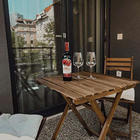 Elegant Escape Apartment II - City Centre Μπρατισλάβα Εξωτερικό φωτογραφία
