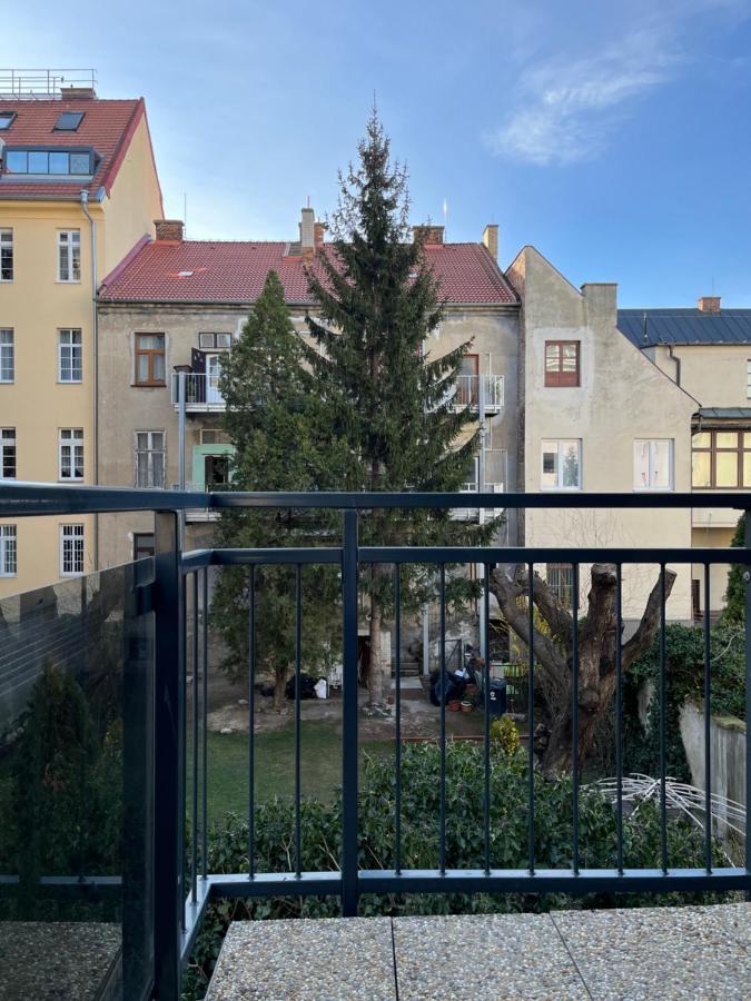 Elegant Escape Apartment II - City Centre Μπρατισλάβα Εξωτερικό φωτογραφία